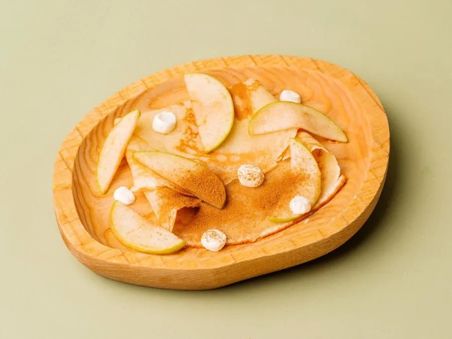 Блинчики с корицей и ароматным яблоком