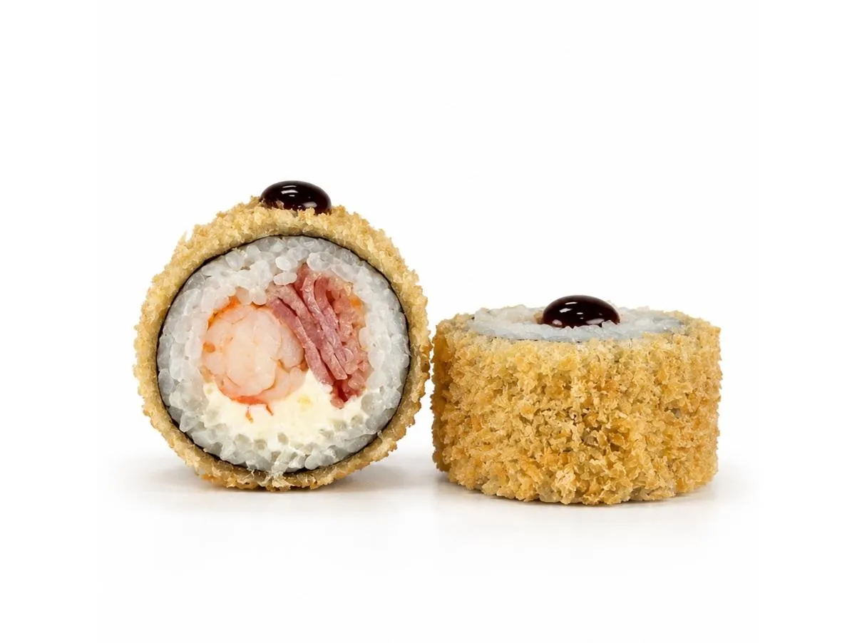 Жареный ролл с беконом и креветкой